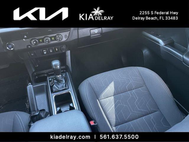 Toyota Tacoma - Thumbnail 14