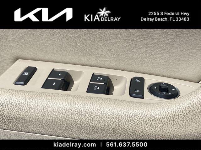 Hyundai Sonata Limited - Thumbnail 17