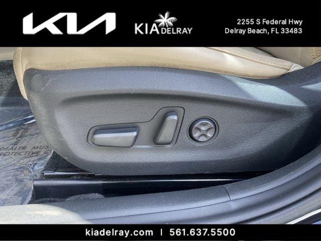 Hyundai Sonata Limited - Thumbnail 19