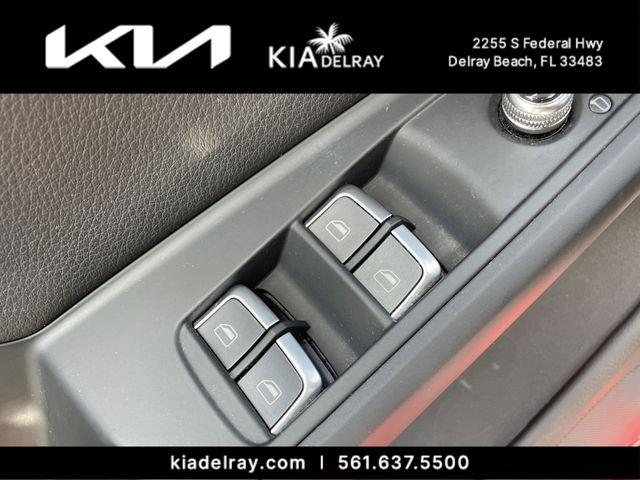 Audi A5 2.0T Premium Plus - Thumbnail 17