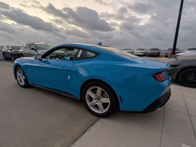 Ford Mustang Ecoboost® Fastback - Thumbnail 9