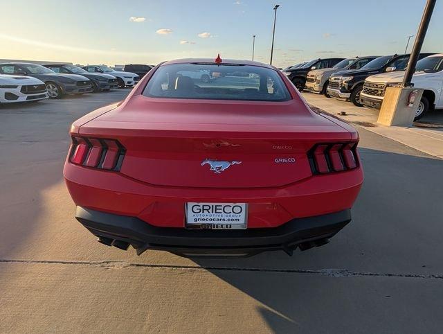 Ford Mustang Ecoboost® Premium Fastback - Thumbnail 10