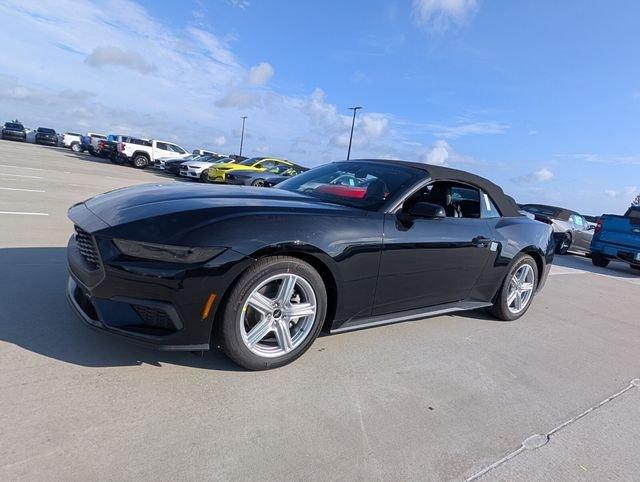 Ford Mustang Ecoboost® Premium Convertible - Thumbnail 4