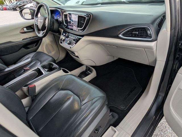 Chrysler Pacifica Touring L Plus - Thumbnail 14