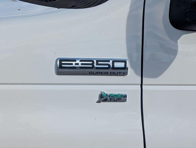 Ford Econoline 350 Cutaway Base - Thumbnail 6