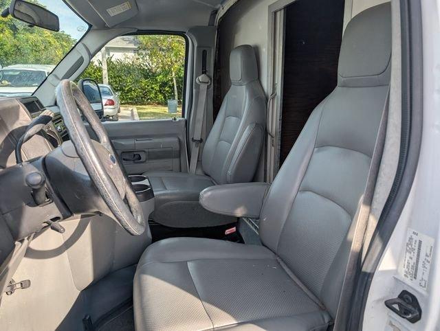 Ford Econoline 350 Cutaway Base - Thumbnail 7