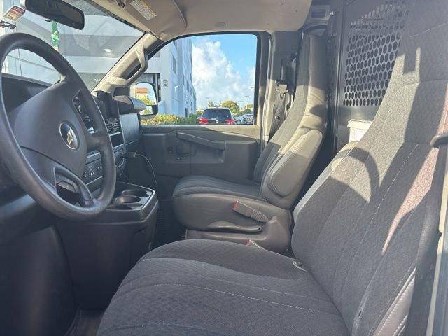 Chevrolet Express 2500 Work Van - Thumbnail 6