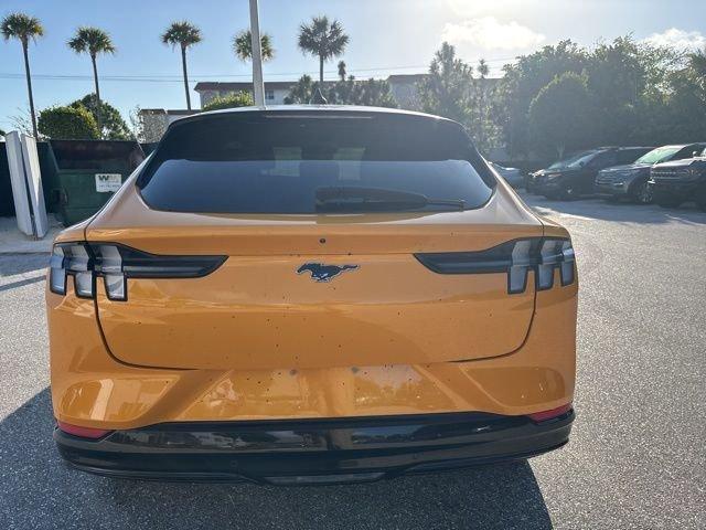 Ford Mustang Mach-E Premium - Thumbnail 5