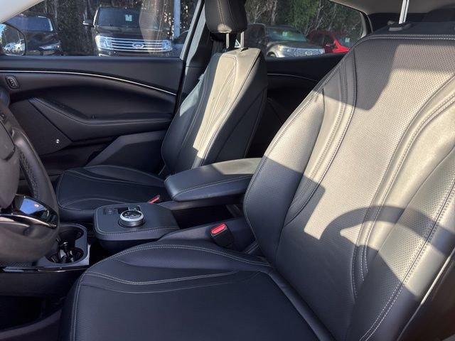 Ford Mustang Mach-E Premium - Thumbnail 8