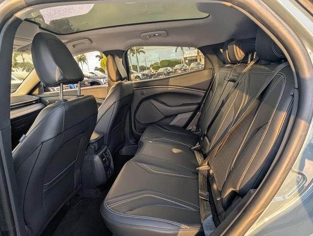 Ford Mustang Mach-E Premium - Thumbnail 9