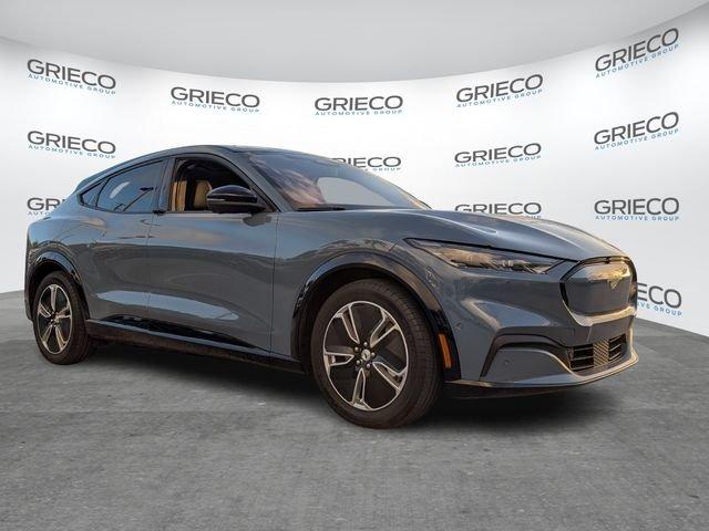 Ford Mustang Mach-E Premium - Thumbnail 3