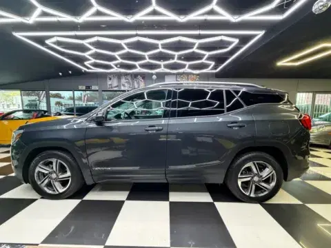 GMC Terrain Slt Sport Utility 4D - Thumbnail 3