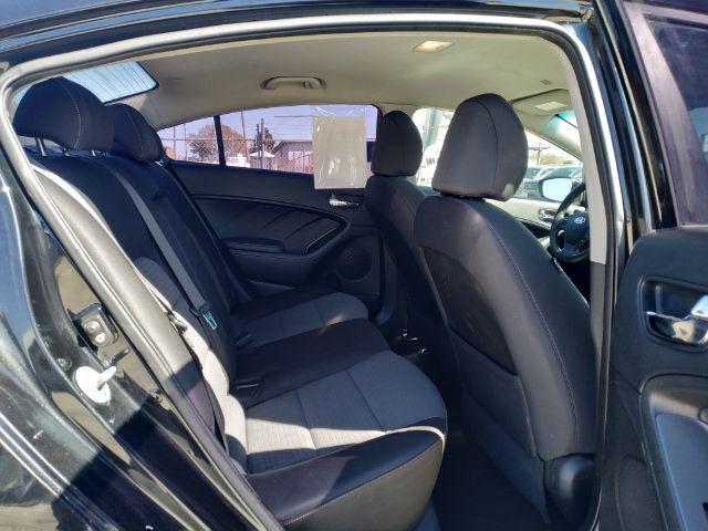 Kia Forte - Thumbnail 11