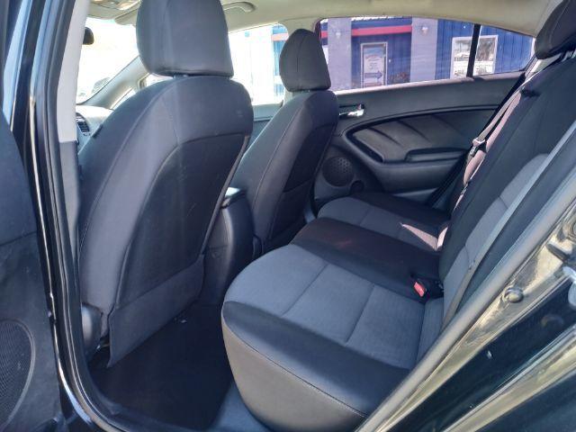 Kia Forte - Thumbnail 9