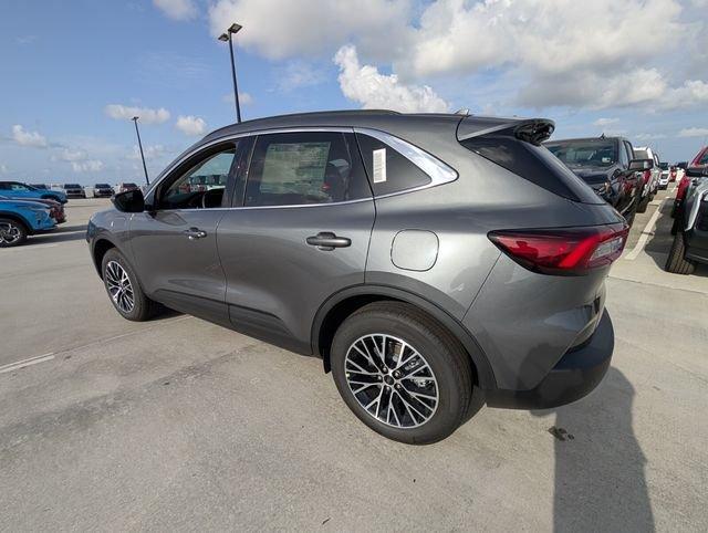 Ford Escape Plug-In Hybrid Base - Thumbnail 11