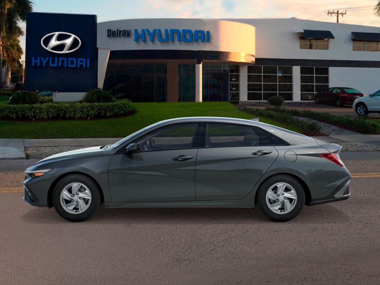 Hyundai Elantra Se - Thumbnail 4