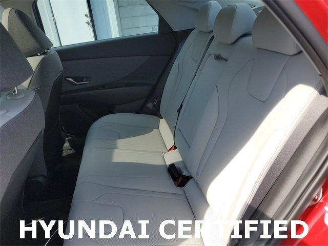 Hyundai Elantra Limited - Thumbnail 13