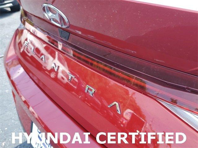 Hyundai Elantra Limited - Thumbnail 10