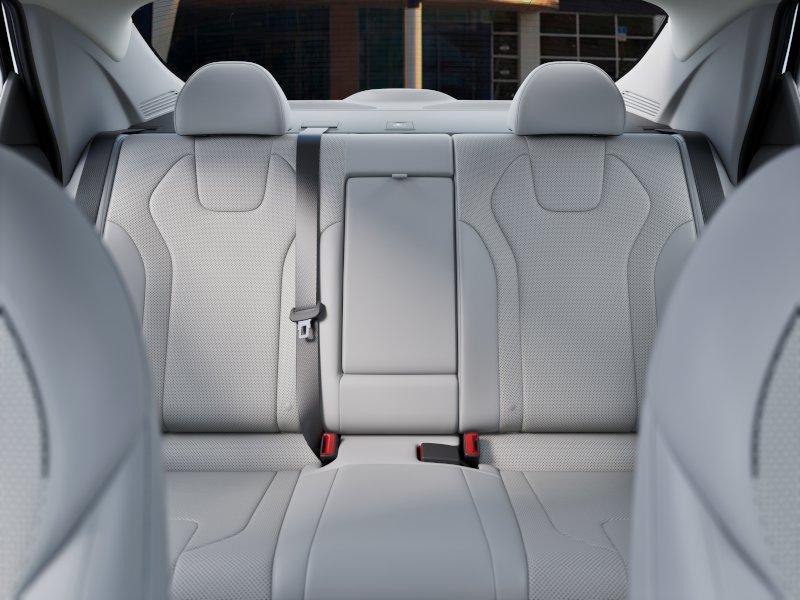 Hyundai Elantra Limited - Thumbnail 12