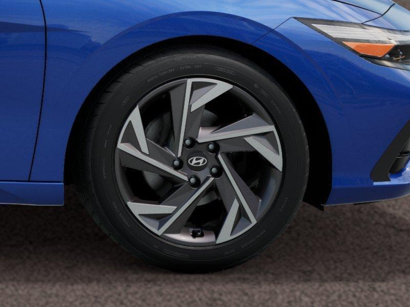 Hyundai Elantra Limited - Thumbnail 9