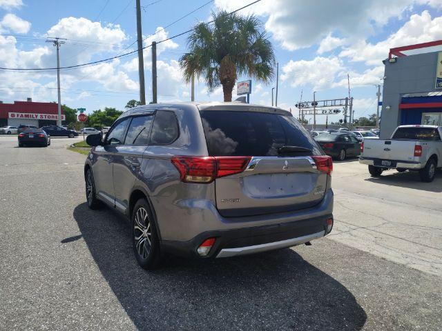 Mitsubishi Outlander - Thumbnail 3