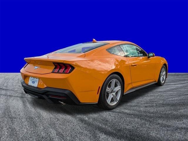 Ford Mustang Ecoboost® Fastback - Thumbnail 5