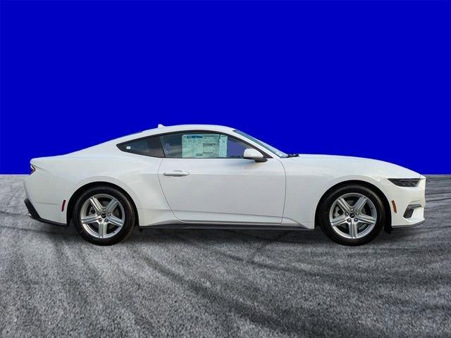 Ford Mustang Ecoboost® Fastback - Thumbnail 4