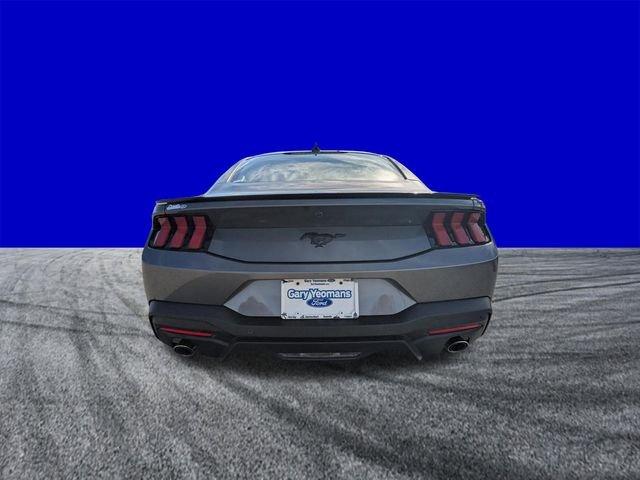 Ford Mustang Ecoboost - Thumbnail 5
