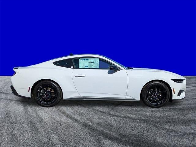 Ford Mustang Ecoboost® Fastback - Thumbnail 4