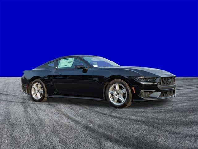 Ford Mustang Ecoboost® Premium Fastback - Thumbnail 3