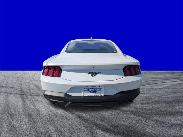 Ford Mustang Ecoboost® Premium Fastback - Thumbnail 5