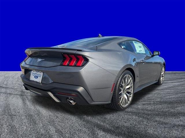 Ford Mustang Ecoboost® Premium Fastback - Thumbnail 4