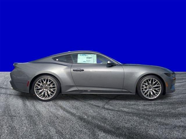 Ford Mustang Ecoboost® Premium Fastback - Thumbnail 3