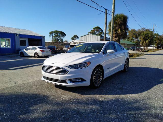 Ford Fusion Hybrid - View 1