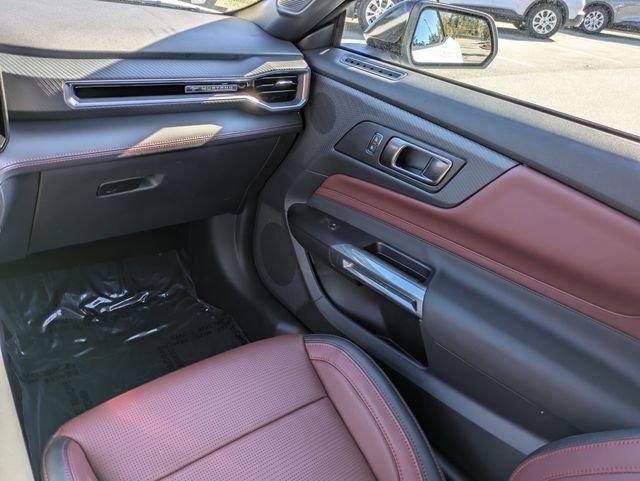 Ford Mustang Gt Premium Convertible - Thumbnail 16