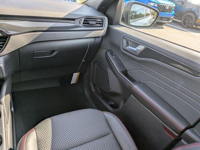 Ford Escape St-Line - Thumbnail 18