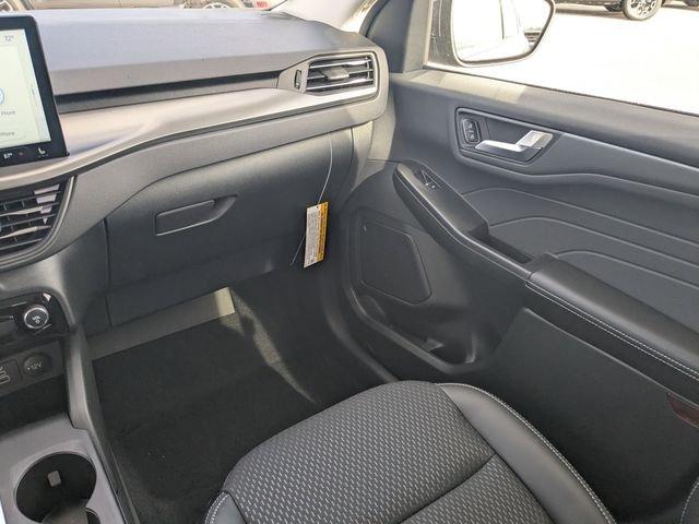 Ford Escape Plug-In Hybrid - Thumbnail 16