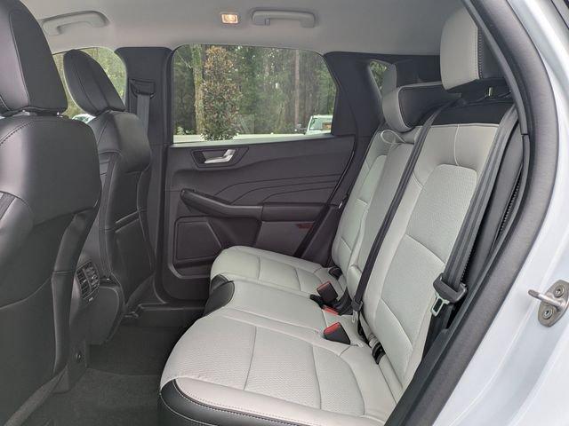 Ford Escape Plug-In Hybrid - Thumbnail 15