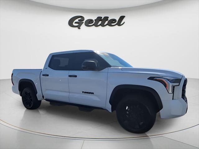 Toyota Tundra 4X4 Sr5 Crewmax 5.5 - Thumbnail 2