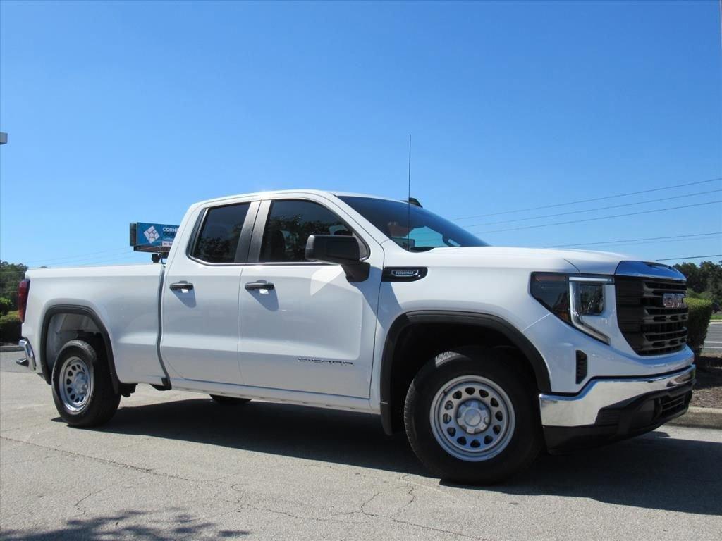 Gmc Sierra 1500 Pro Rear Wheel Drive Double Cab - Thumbnail 3