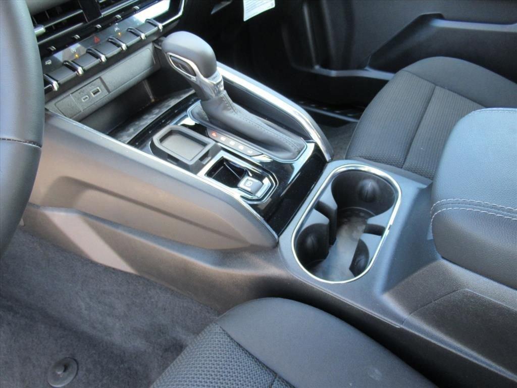 Gmc Canyon Elevation Rear Wheel Drive Crew Cab - Thumbnail 16