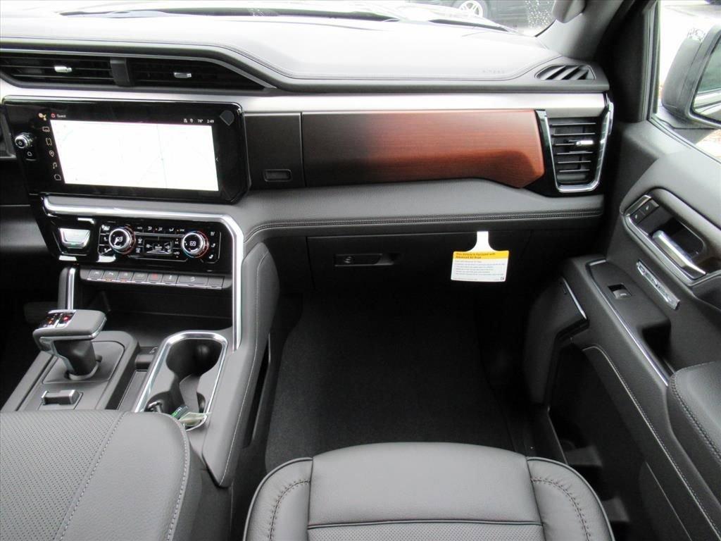 Gmc Sierra 1500 Denali Four Wheel Drive Crew Cab - Thumbnail 15