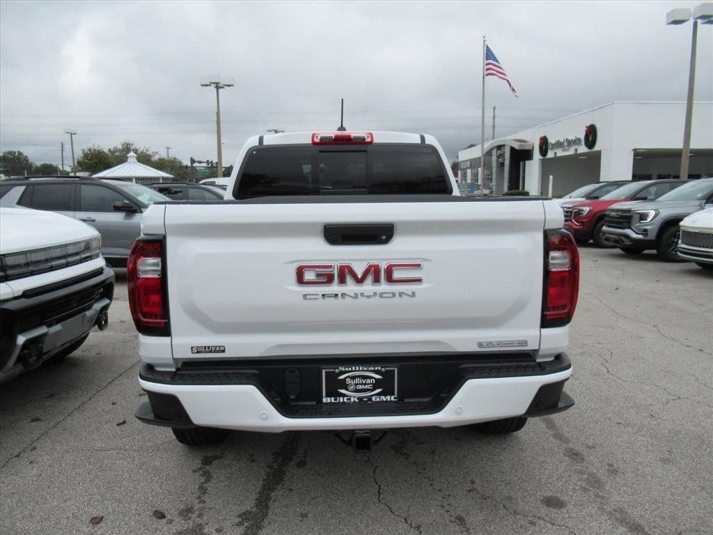Gmc Canyon Elevation Rear Wheel Drive Crew Cab - Thumbnail 5
