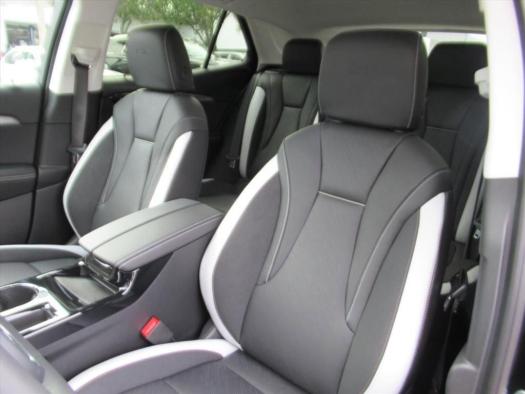 Buick Envision Sport Touring All Wheel Drive Suv - Thumbnail 18