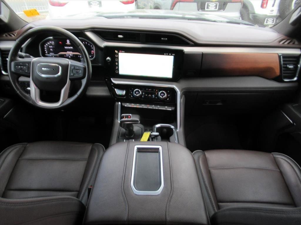 Gmc Sierra 1500 Denali Four Wheel Drive Crew Cab - Thumbnail 13