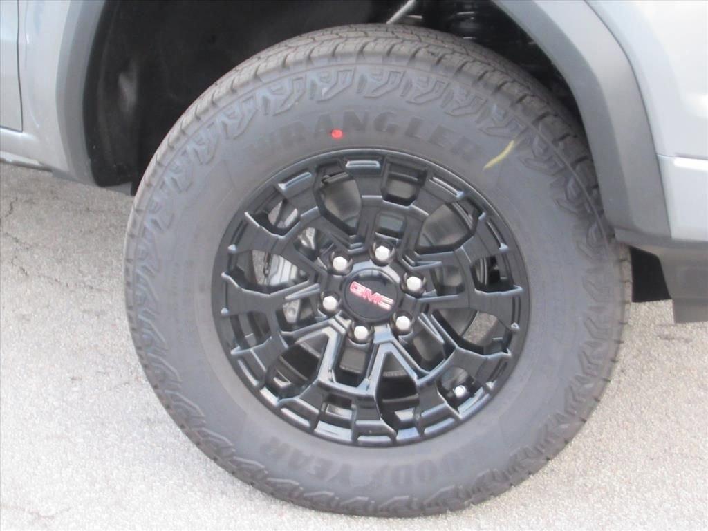 Gmc Canyon Elevation Rear Wheel Drive Crew Cab - Thumbnail 9