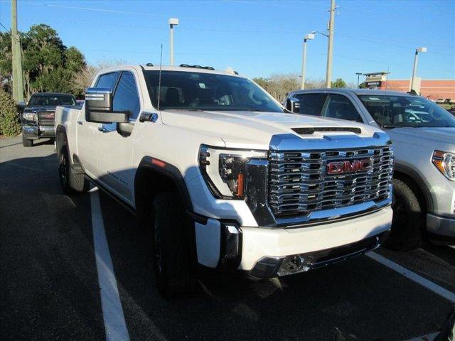 Gmc Sierra 2500 Hd Denali Four Wheel Drive Crew Cab - View 1