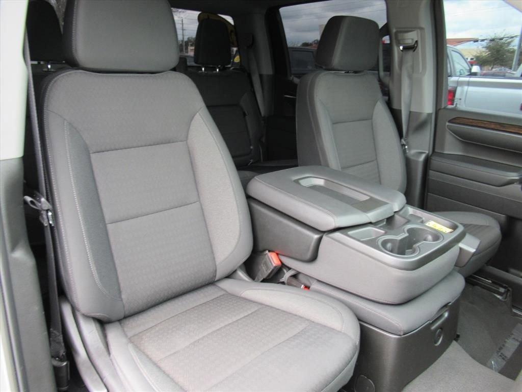 Gmc Sierra 1500 Elevation Four Wheel Drive Crew Cab - Thumbnail 11