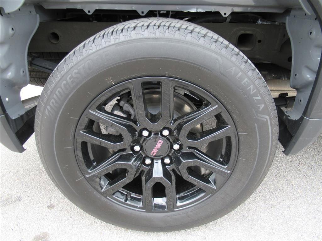 Gmc Sierra 1500 Elevation Four Wheel Drive Crew Cab - Thumbnail 10