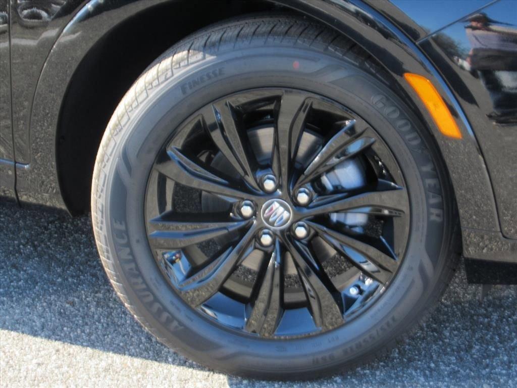 Buick Envista Sport Touring Front Wheel Drive Suv - Thumbnail 8